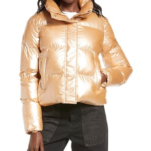 Fabricación en Fábrica, Venta al por Mayor, Chaqueta Acolchada Metálica Dorada Informal para Mujer, Abrigo Largo de Invierno con Mangas Abullonadas y Capucha - Product Image 4