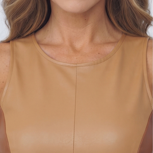Vestido de cuero de moda con cuello redondo para mujer, vestido de cuero con cordones laterales ajustables para niñas, vestido de cuero con cremallera trasera para damas - Product Image 5