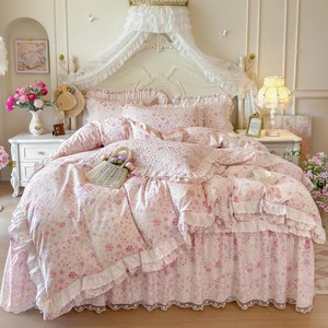 Parure de lit matelassée florale vert clair 4 pièces avec <span class=keywords><strong>jupe</strong></span> de lit et housse de couette à volants en dentelle, en coton doux, tailles King et Queen - Product Image 3