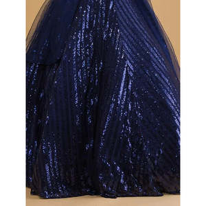 Lehenga Choli Azul Marino con Lentejuelas y Tela de Red para Recepciones, con Dupatta para Bodas - Product Image 2