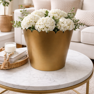 Pot de fleurs décoratif moderne en métal doré à bords festonnés, pot de fleurs d'intérieur de luxe, porte-plantes de table, décoration pour la maison et le salon - Product Image 1