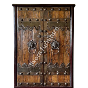 Armario de Lujo Hecho a Mano con Madera Sólida de 2 Puertas, Armario Rústico de Roble Reciclado con Tachuelas de Latón Antiguo - Product Image 2