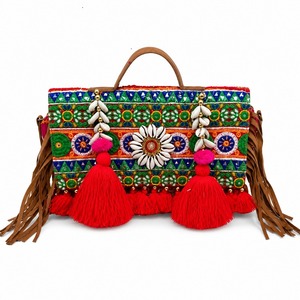 Bolso de mano bohemio de macramé para mujer con cuerda de algodón resistente, patrón anudado a mano para damas elegantes - Product Image 1