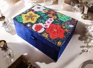 B.H CRAFTS Caja de Joyería Rectangular de Terciopelo Bordada con Cuentas Navideñas, Diseño Floral, Elegante Decoración Navideña para el Hogar, Almacenamiento - Product Image 6