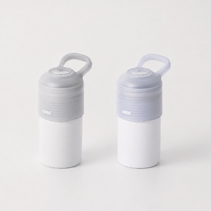 Porta Botellas PET Aislado de Acero Inoxidable, Funda Refrigerante de Doble Pared, Enfriador de Bebidas Deportivo para Viajes - Product Image 1