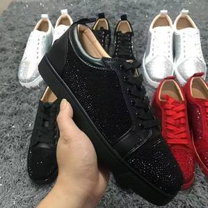 Mocassins en cuir de luxe de qualité supérieure avec rivets découpés, chaussures plates pour le sport en plein air, baskets de luxe pour hommes à semelle rouge - Product Image 4