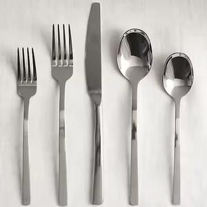 Elegante Juego de Cubiertos de Metal, Cuchara y Tenedor, Juego de Cubiertos de Acero Inoxidable de Alta Calidad, Diseño para Servicio de Hostelería en Hoteles - Product Image 1