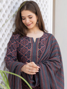 Traditional Printed Blue Cotton <b>Kurta</b> Set Dupatta <b>Women</b> Casual Wear India Pakistan Style Regular Fit Midi Length Quick Dry - Product Image 1