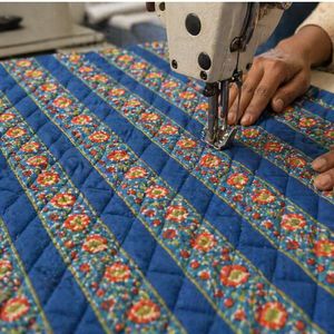 Bolso de Viaje Mini Duffle de Algodón Acolchado con Estampado Artesanal, Estilo Boho, Hecho a Mano, Étnico, para Gimnasio, Uso Diario, Elegante - Product Image 4