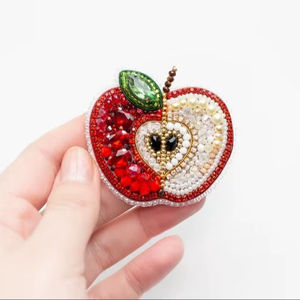 Pendientes bordados con cuentas, hechos a mano, impermeables, duraderos, accesorio de regalo para San Valentín - Product Image 1