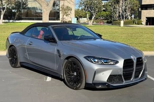 BMW M4 Competition xDrive Convertible USADO de 2022 de Venta Rápida - Product Image 2