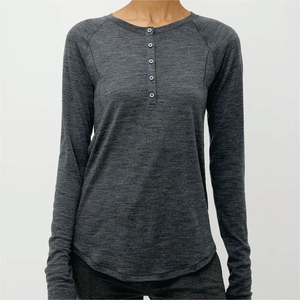 T-shirt Henley à manches longues et col rond pour femme, couleur unie, boutons, coupe classique, tricot décontracté, 100 % coton biologique, teinture unie, été - Product Image 3
