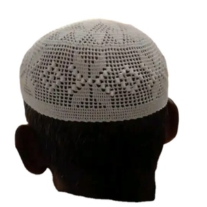 Chapeau Kufi tricoté à la main de haute qualité pour hommes prière musulmane Tupi Haji chapeau en gros décontracté du Bangladesh pour un usage quotidien - Product Image 5