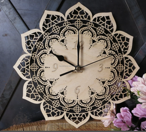 นาฬิกาไม้มาใหม่พร้อมปฏิทินชื่อวันและวันที่ปรับแต่งภาษาสำหรับการตกแต่งที่ไม่เหมือนใครทำโดยหัตถกรรม tayyab - Product Image 3