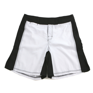 Pantalones Cortos Deportivos Rojos para Hombre, con Cintura y Paneles Laterales Negros, de Secado Rápido, Transpirables, Ligeros, de Poliéster - Product Image 3
