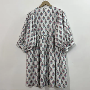 เดรสลำลองผู้หญิง ผ้าทอ 100% คอตตอน สีพื้น/เรียบ แขนทรงบอลลูน เอวทรงเอ็มไพร์ ทรงเบบี้ดอลล์ โอเวอร์ไซส์ คอวี ทรงหลวม - Product Image 3