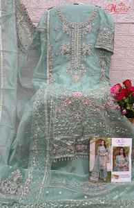 Ensemble d'hiver gracieux Shalwar Kameez avec fond de patch Santoon brodé Khatli et tissu d'organza Dupatta assorti - Product Image 3