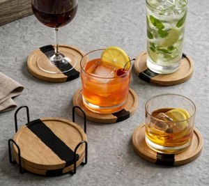 Ensemble de sous-verres ronds en bois d'acacia écologiques avec des rayures noires en résine, tapis et coussinets antidérapants en caoutchouc, diamètre 4x4 - Product Image 6