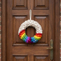 Couronne en feutre de laine de luxe durable – Décoration artisanale faite à la main avec pompons arc-en-ciel – Accessoire d'intérieur éthique de qualité supérieure