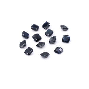 Saphirs noirs naturels non traités, taille coussin calibrée 5 mm, pierres précieuses de saphir noir naturel facettées pour la création de bijoux - Product Image 4