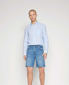 Shorts Bermuda en jean pour homme, taille mi-haute, bleu uni, en coton, style décontracté, avec boutons et poches, finition délavée - Product Image 1