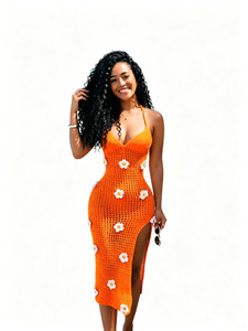 Vestido maxi bohemio sin cuello de punto y ganchillo, con aberturas florales, diseño sexy sin espalda y abertura, listo para la playa - Product Image 2