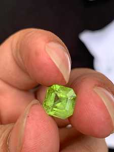 Pierre précieuse péridot naturelle, taille coussin, 20 carats, pour la fabrication de bijoux, certifiée par un tiers, fournisseur de bijoux ZUBEDA GEMS disponible - Product Image 6