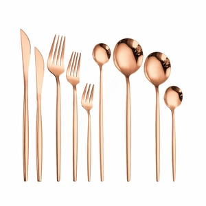 Ensemble de couverts en or rose, finition miroir haute brillance, élégants en acier inoxydable pour les dîners de mariage - Product Image 2