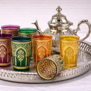 Service à thé marocain le plus vendu : 6 verres, un plateau, une théière, dans un coffret cadeau - Product Image 1