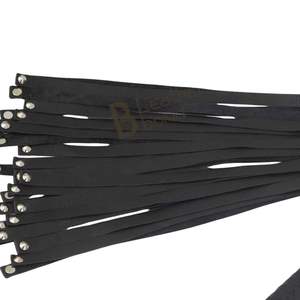 Flogger de Cuero Suave para Juego Sensorial con Flecos Flexibles y Ligeros - Product Image 4