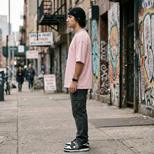 T-shirt Homme Oversize Personnalisé 100% Coton Épais 240 g/m² Rose Pastel Épaules Tombantes Streetwear Uni Vierge - Product Image 3