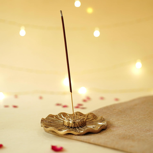 Porte-encens élégant en laiton pour la maison, le temple et la salle de Pooja – Support traditionnel pour Dhoop pour la méditation et le culte quotidien - Product Image 3