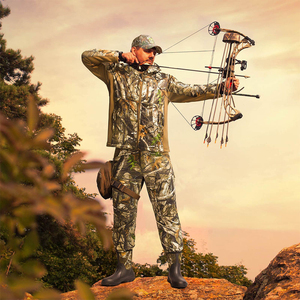 Combinaison de chasse imperméable et respirante, entièrement ajustable, avec fermeture éclair intégrale et camouflage. - Product Image 5