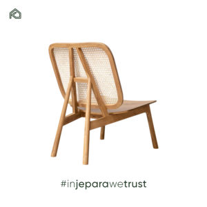 Chaise longue Kana en teck avec structure en bois et rotin naturel, design moderne et confortable, meubles écologiques pour la maison, idéale pour les villas - Product Image 4