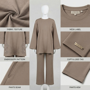 Conjunto de Pantalones y Camiseta de Manga Larga con Capucha de Felpa para Mujer REDDITO, Corte Regular, Color Sólido, Transpirable, Ecológico, Bordado - Product Image 4