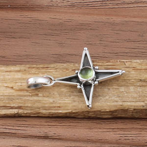 Collier en argent sterling 925 plaqué platine vintage avec pendentif en péridot naturel, pierre précieuse artisanale, pierre de naissance d'août, vente en gros - Product Image 2