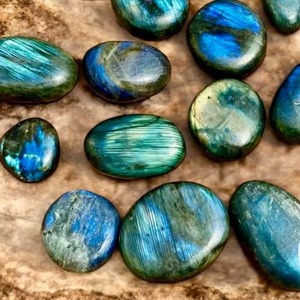 Pierre de palmier ovale en labradorite naturelle, prix de gros, en vrac, lisse, pour la guérison, la méditation, l'équilibre énergétique, logo personnalisé - Product Image 5