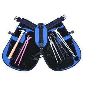 Kit d'outils de ferrage : Clincheur courbé, Clincheur rose, Tablier en cuir, Marteau à clous, Écarteur de sabots et Clincheur alligator - Product Image 1