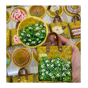 Porte-clés mini sac en herbe de jonc écologique fait main, porte-clés en paille naturelle tressée, petit breloque de sac pour souvenir d'hôtel ou de complexe hôtelier - Product Image 4