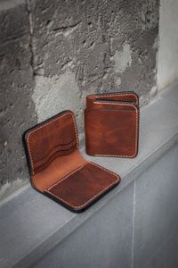 กระเป๋าใส่บัตรและเงินสดหนังแบบพกพาสะดวก - Product Image 3