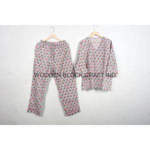 Ensemble de pyjama pour femmes en coton 100% à imprimé floral, col en V, manches longues, pantalon long, doux, respirant, lavable en machine - Product Image 2