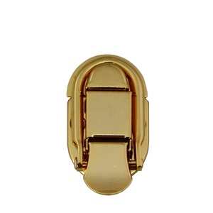 Loquets de verrouillage en acier Decatur C1669 (33x57mm) avec différentes finitions pour fermoir décoratif sur les boîtes à vin et à bijoux - Product Image 1