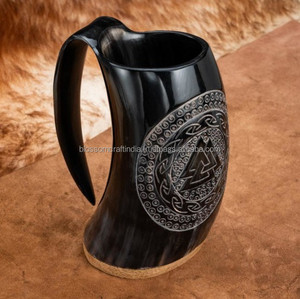 Mug en corne de buffle fait main, matériau naturel de qualité supérieure, finition rustique durable, vaisselle élégante pour la cuisine et la salle à manger - Product Image 1