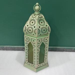 Farol de Hierro Grabado Verde, Farol Decorativo de Mesa para Navidad, Pascua, Ramadán, Eid, Bodas, Decoración del Hogar - Product Image 4