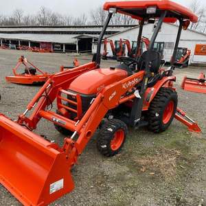 รถตักล้อยางคูโบต้า B26 4x4 รถแบคโฮเกรดอุตสาหกรรม รถแทรกเตอร์ขนาดเล็ก รถขุดตักดินอเนกประสงค์ ประสิทธิภาพสูง สำหรับงานเคลื่อนย้ายดิน - Product Image 1