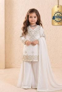 Tenue ethnique pour filles, haut en soie brodé avec un ensemble assorti Sharara et Dupatta, tenues de mariage pour enfants (LX 246) DC - Product Image 2