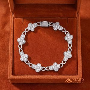 สร้อยข้อมือเงินแท้ 925 ชุบทองคำขาวประดับมอสซาไนต์ สไตล์ฮิปฮอป คิวบันลิงค์ เครื่องประดับแฟชั่นสำหรับผู้หญิงผู้ชาย ของขวัญสุดหรู เครื่องประดับคุณภาพดี ใหม่ - Product Image 3