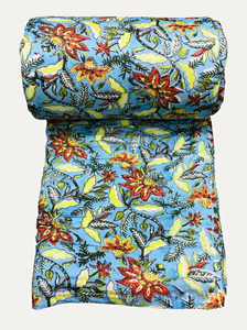 Manta de Algodón Acolchada Tradicional Hecha a Mano con Estampado Floral Azul Marino para Uso en el Hogar en Todas las Estaciones - Product Image 6