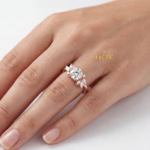 Hermoso Anillo de Compromiso con Diamantes Cultivados en Laboratorio, Diseño de Racimo, Oro Sólido de 14K/18K, Joyería para Propuesta de Matrimonio - Product Image 4