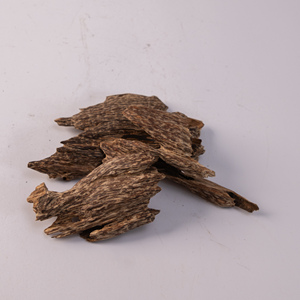 Materia Prima de Agarwood de Calidad de Exportación - Product Image 1